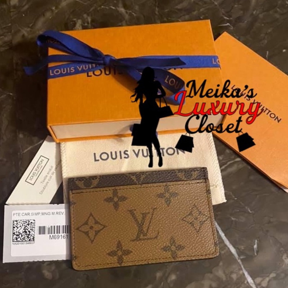 Monogram reverse card holder Brand new